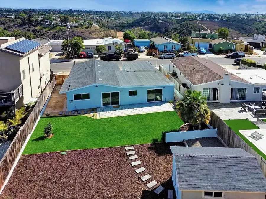 2802 Cowley Way, San Diego, CA 92110 - #3