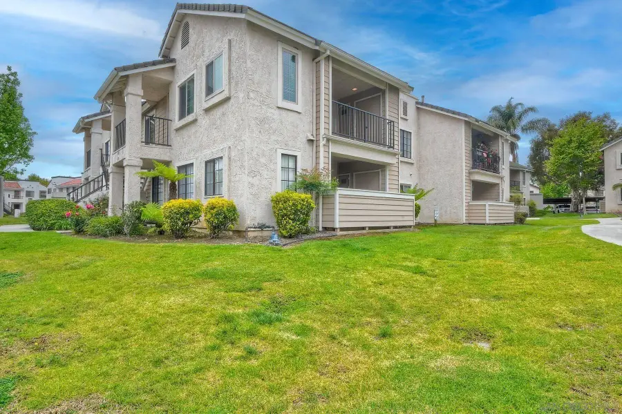 10910 Summerdale Way #340, San Diego, CA 92126 - #2