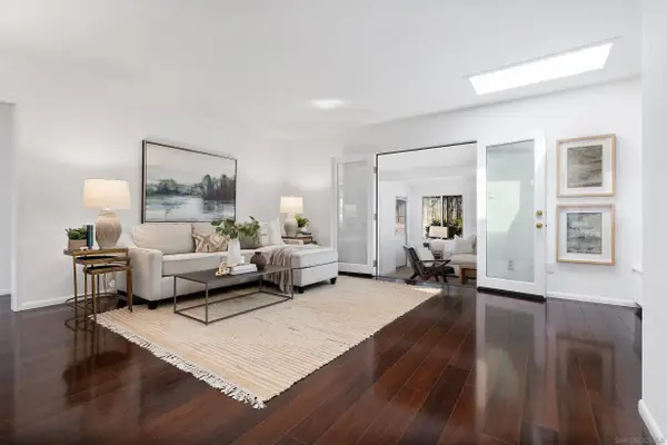 8862 Gowdy Ave., San Diego, CA 92123