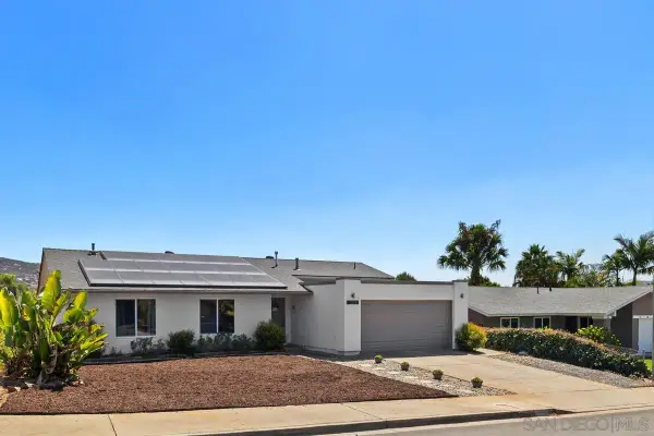 10331 Harbin Pl., Santee, CA 92071