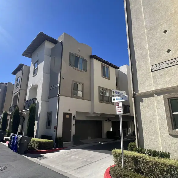 340 Waterbury Ct., Santee, CA 92071