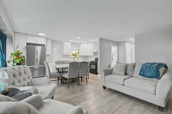 2646 Calle Serena, San Diego, CA 92139