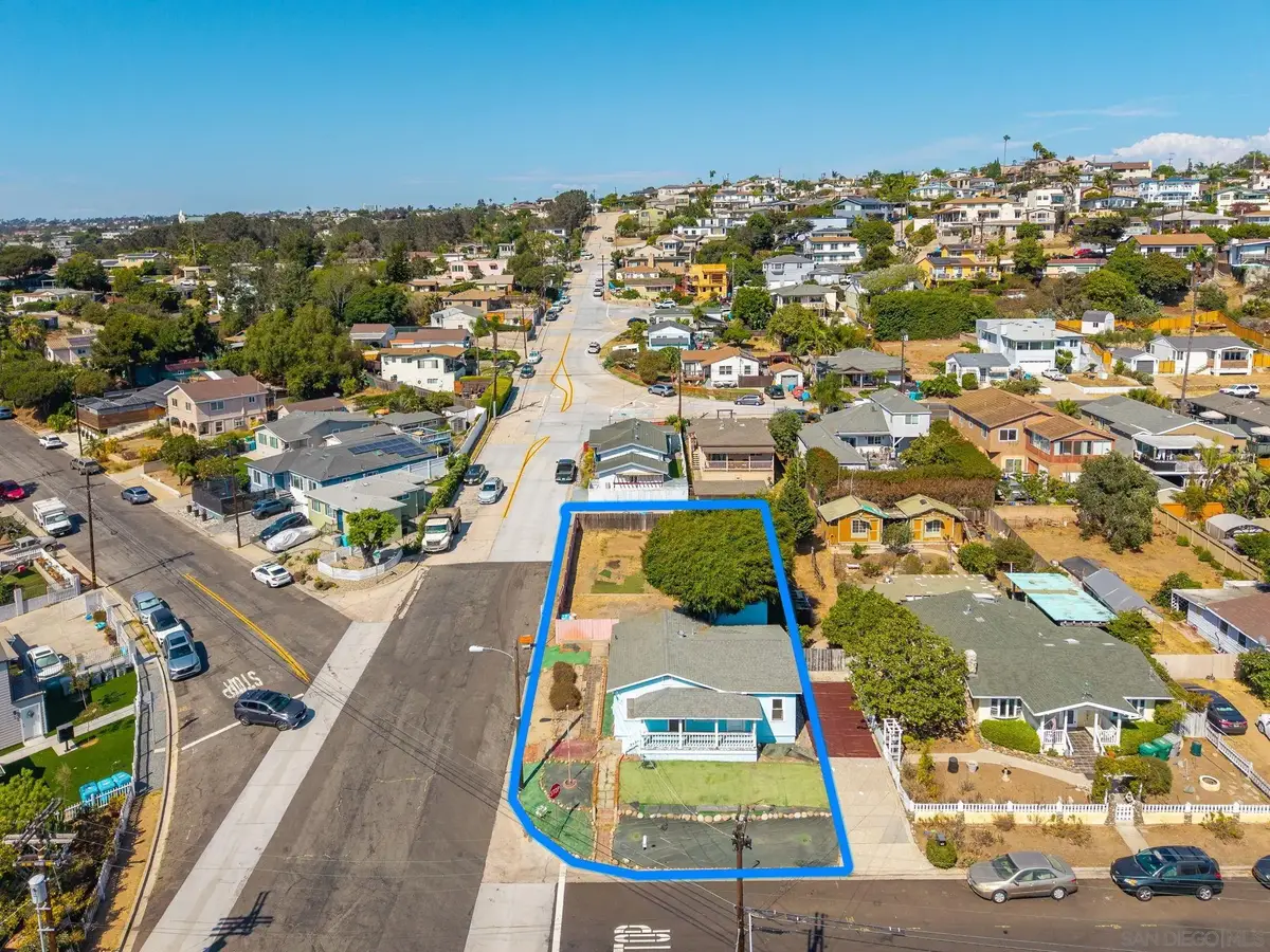5007 Savannah St, San Diego, CA 92110 - #1