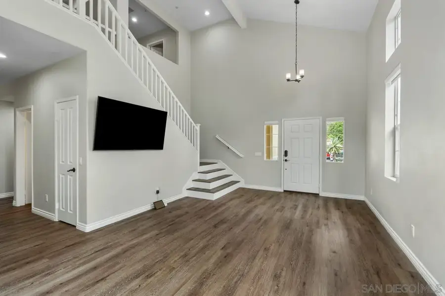 2201 Orange Grove Place, Escondido, CA 92027 - #3