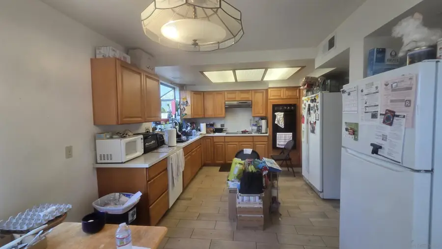 8827 Via Andar, San Diego, CA 92122 - #3