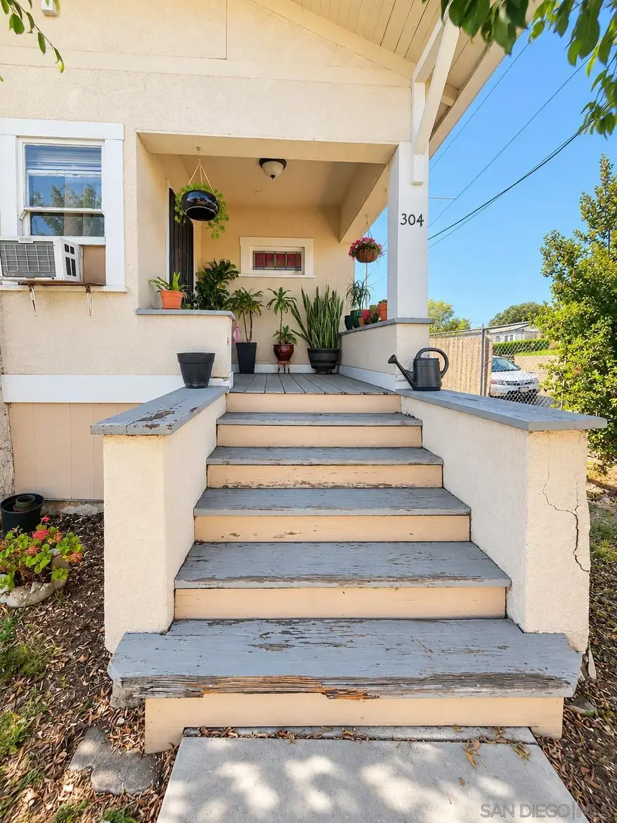 304 Milbrae St, San Diego, CA 92113 - #2