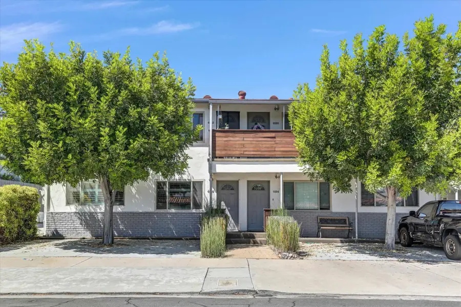 4680 Edgeware, San Diego, CA 92116 - #2