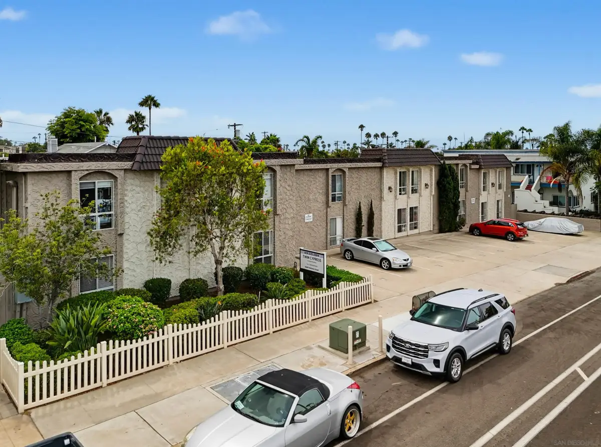 4649 Voltaire St, San Diego, CA 92107 - #1