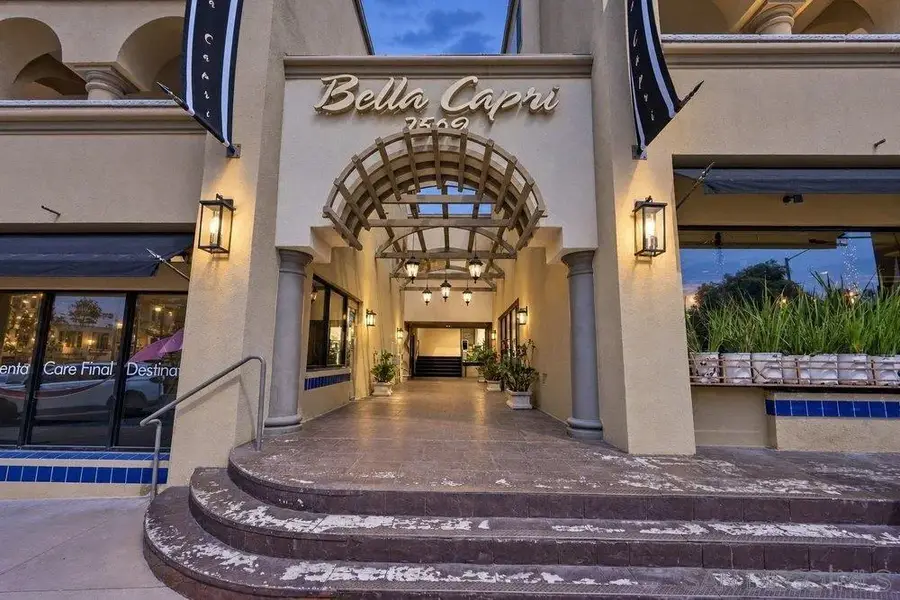 7509 Draper #210, La Jolla, CA 92037 - #2