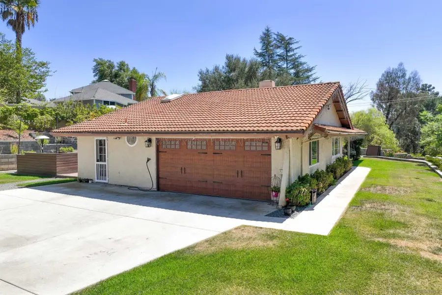 676 Via Rancho, Escondido, CA 92029 - #3