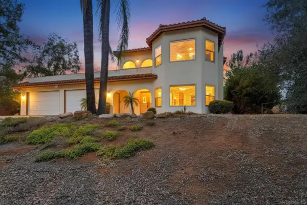 16819 Daza Dr, Ramona, CA 92065