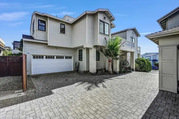 7209 Fay Ave, La Jolla, CA 92037