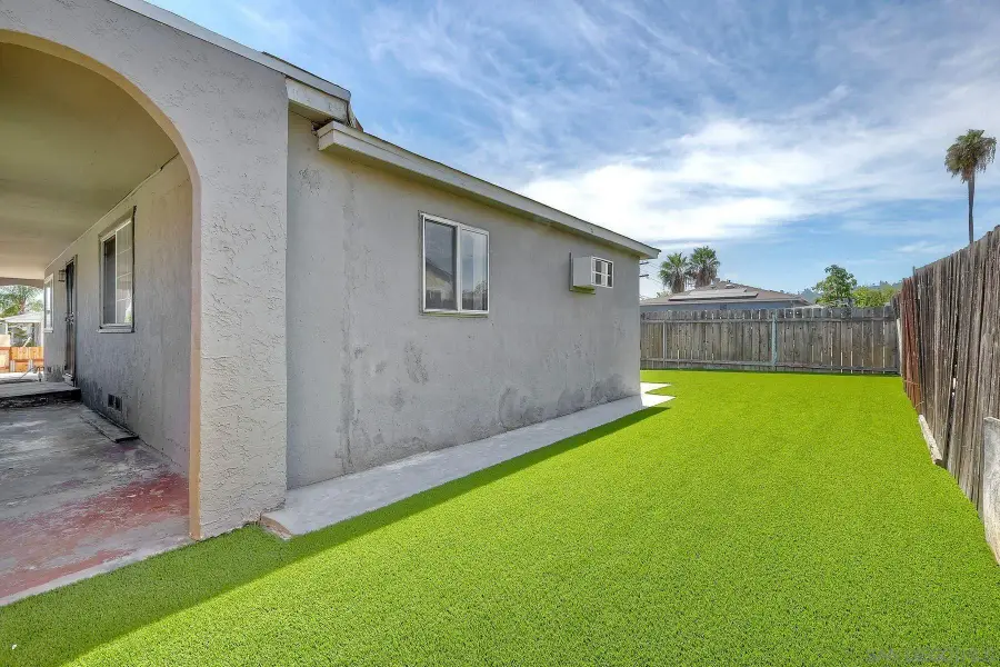 905 W Washington Ave, El Cajon, CA 92020 - #3