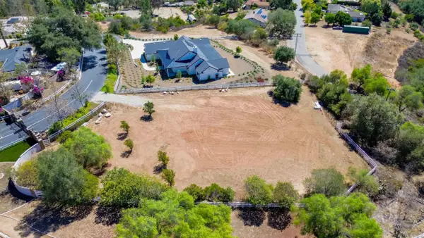6100 Twin Country Lane #1, Fallbrook, CA 92028