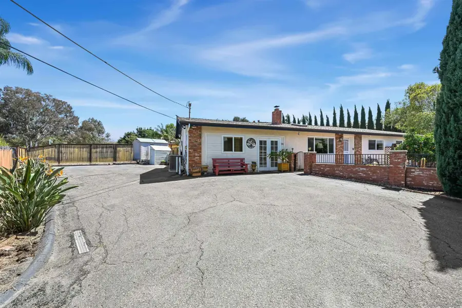 332 Bandini, Vista, CA 92083 - #2