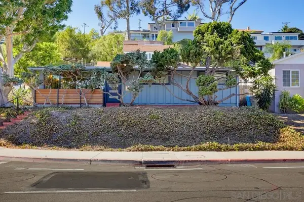 2204 Rosecrans St, San Diego, CA 92106