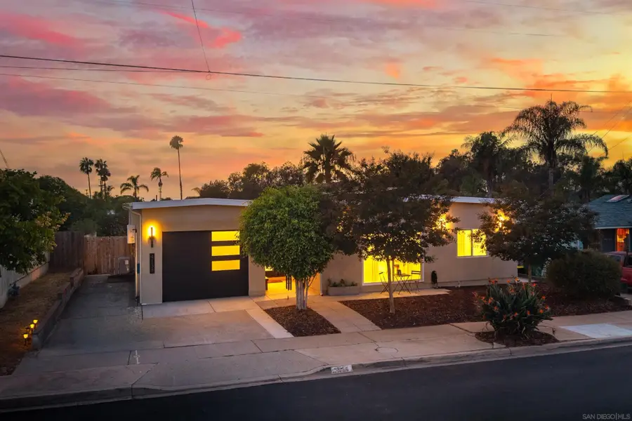4134 Epanow, San Diego, CA 92117 - #3