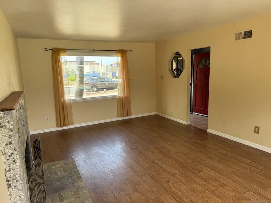 4670 Mount Etna, San Diego, CA 92117 - #3