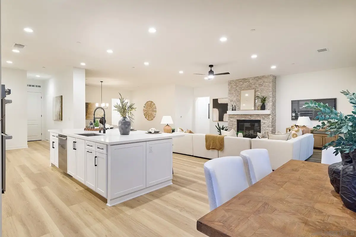 1748 Ishihara Rd, Vista, CA 92084 - #1