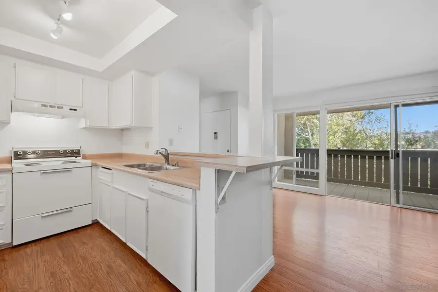 155 W Glaucus #C, Encinitas, CA 92024 - #2