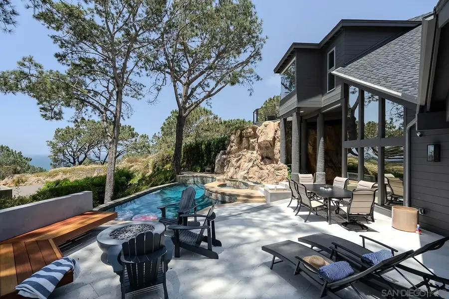 390 Hidden Pines Rd, Del Mar, CA 92014 - #2