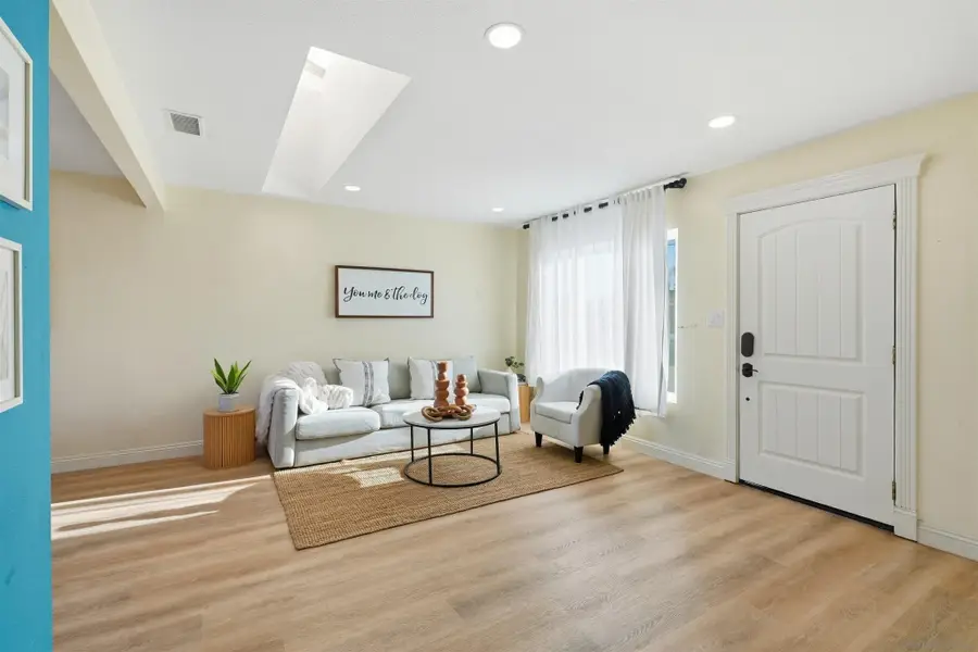 5241 Jamestown, San Diego, CA 92117 - #2