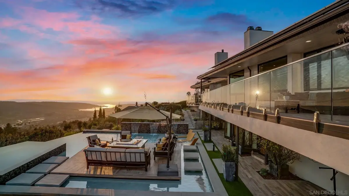 7173 Obelisco Cir, Carlsbad, CA 92009 - Image #1