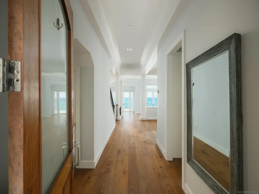 6911 Neptune Pl, La Jolla, CA 92037 - #3