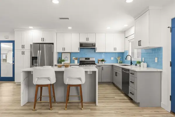 3825 Tiara St, San Diego, CA 92111