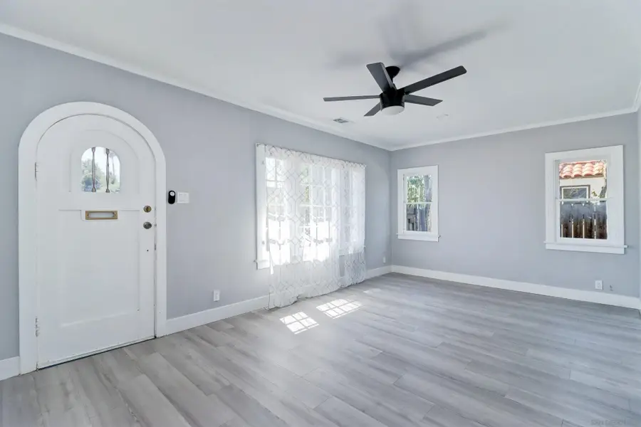 4199 Sunnyside Dr, Riverside, CA 92506 - #3
