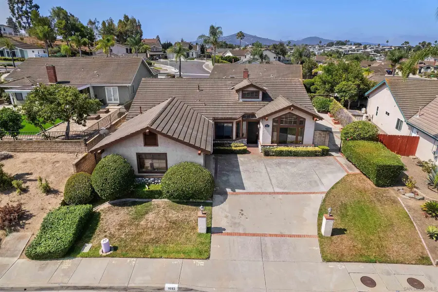 1693 W Country Club, Escondido, CA 92026 - #2