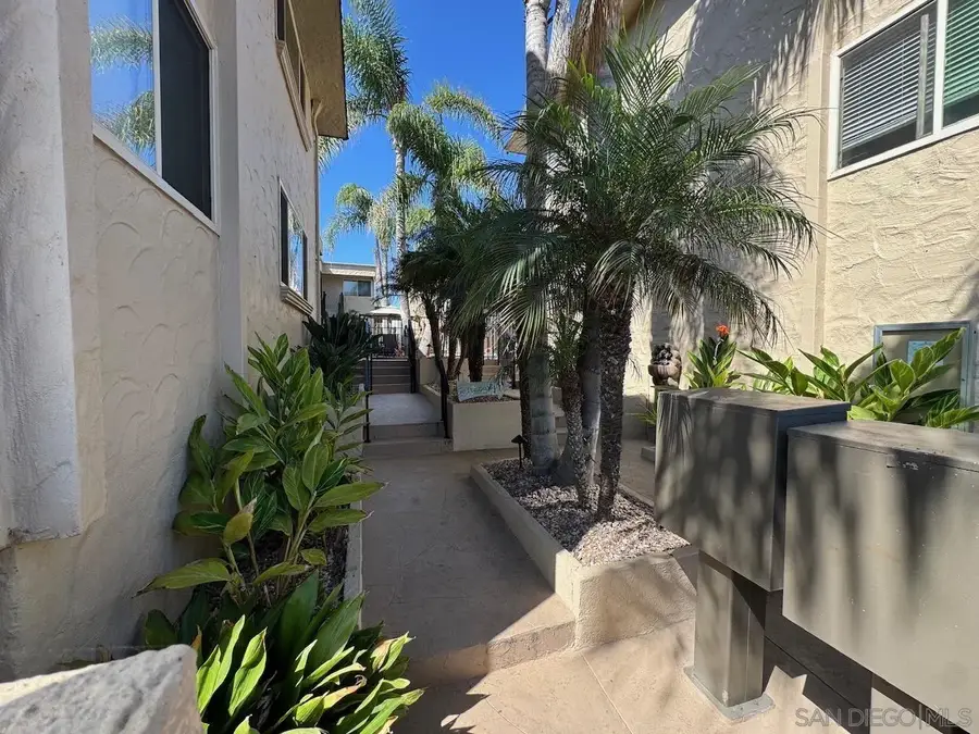 5075 Narragansett Avenue #206, San Diego, CA 92107 - #2