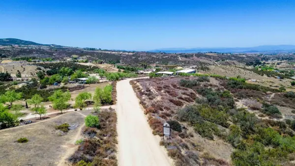 017 Calle Segovia #4, Temecula, CA 92592