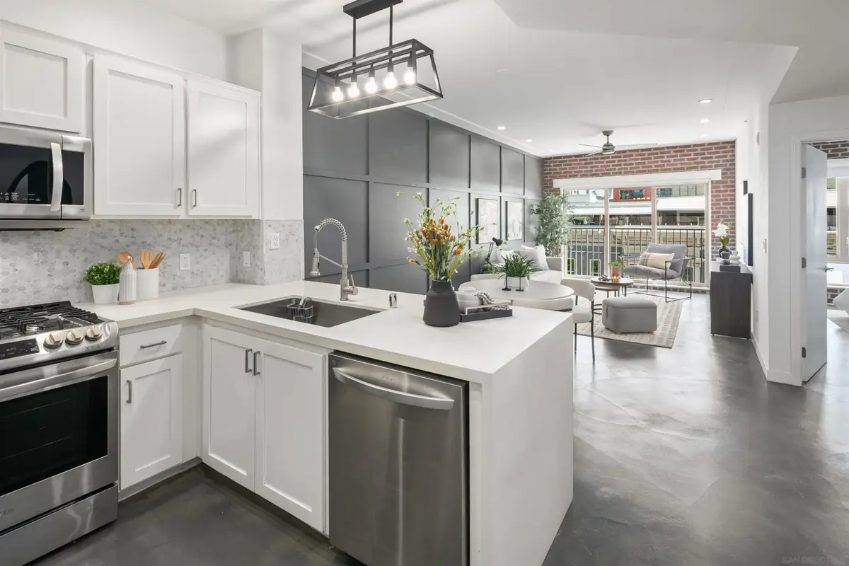 450 J #5151, San Diego, CA 92101 - #1