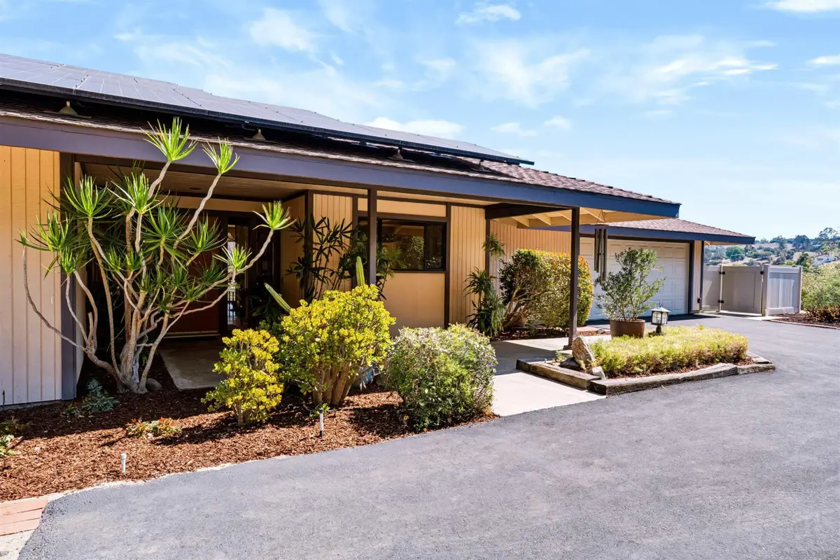 1359 Knoll Park Lane, Fallbrook, CA 92028 - #1