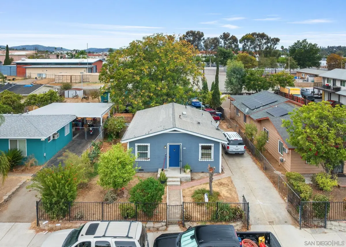 739 Park Pl., Escondido, CA 92025 - #1
