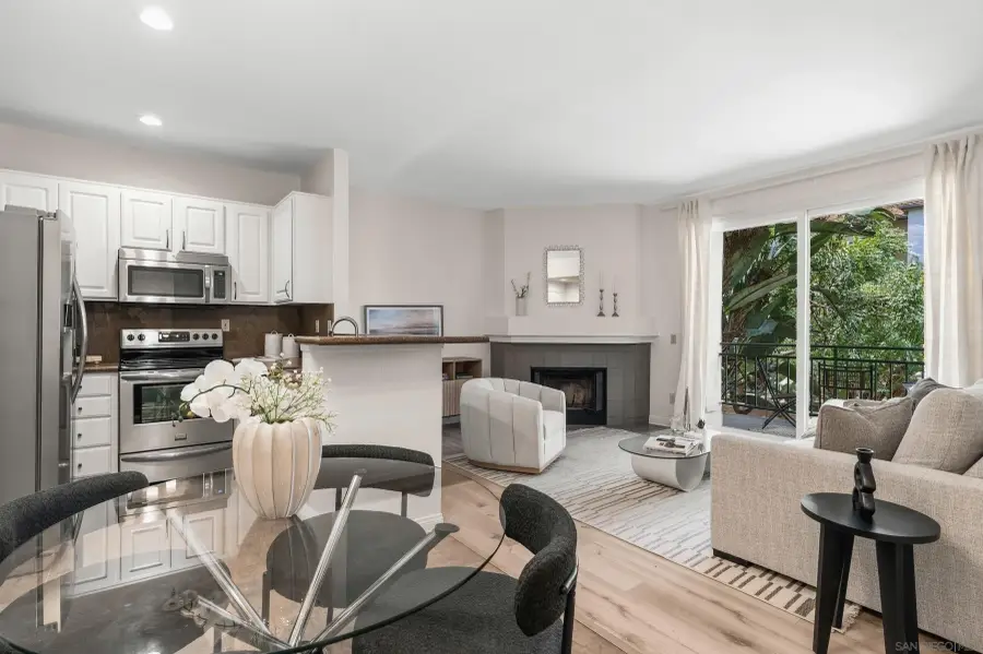 2150 Camino De La Reina #216, San Diego, CA 92108 - #2