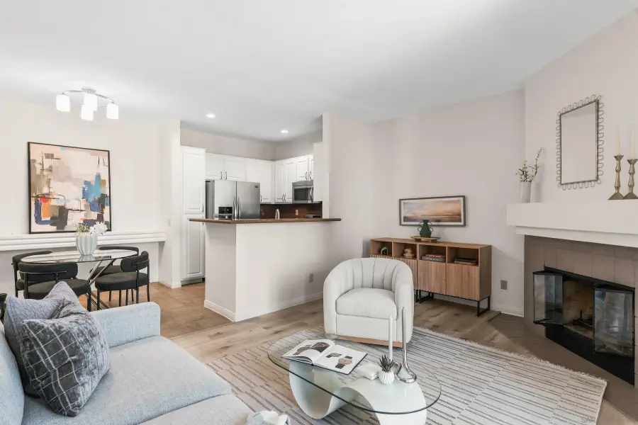 2150 Camino De La Reina #216, San Diego, CA 92108 - #3