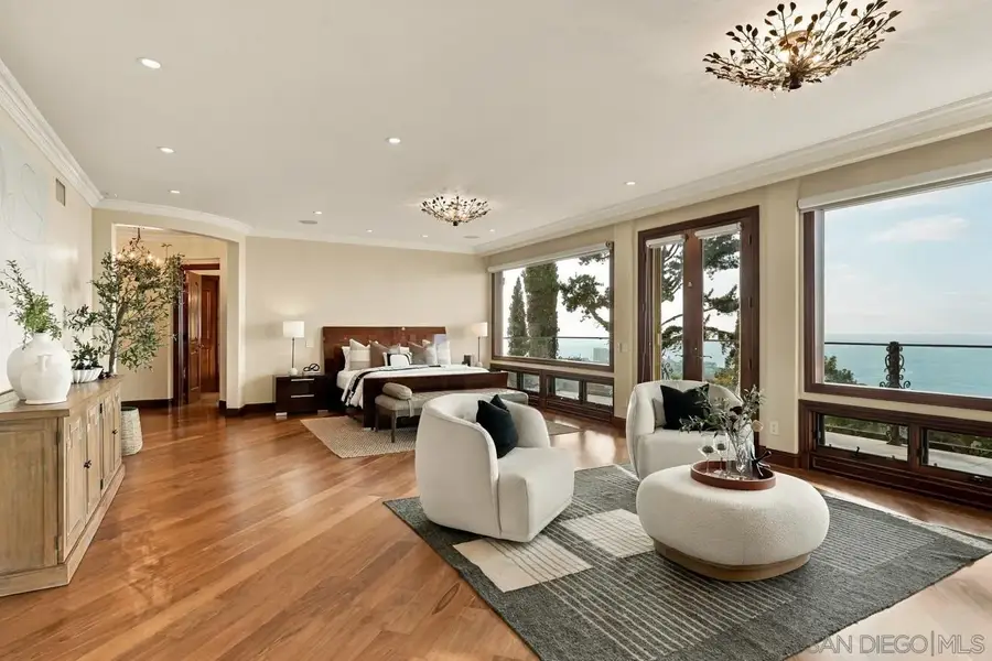 1718 Valdes, La Jolla, CA 92037 - #3