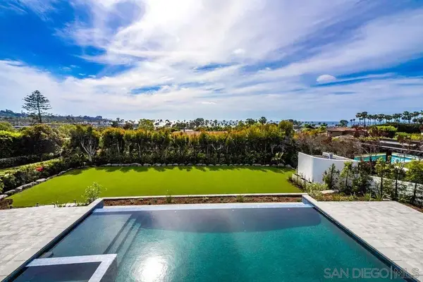 8308 Calle Del Cielo, La Jolla, CA 92037