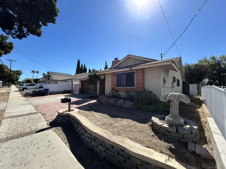 464 E J, Chula Vista, CA 91910 - #3