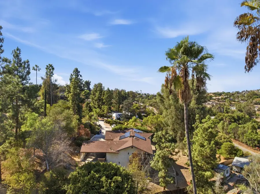 1521 Shadow Knolls Ln, El Cajon, CA 92020 - #3