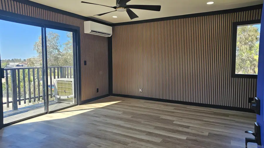 5210 Roswell, San Diego, CA 92114 - #3