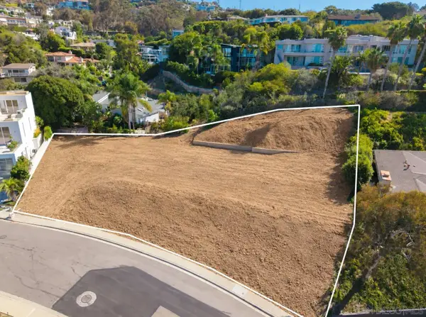 7145 Fairway Road #12, La Jolla, CA 92037