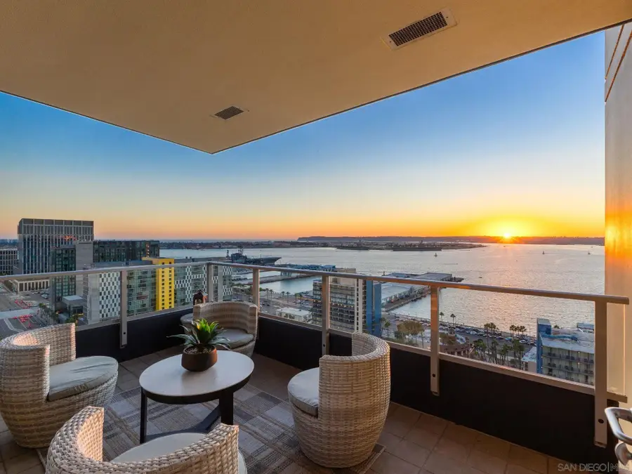 1325 Pacific Hwy #2302, San Diego, CA 92101 - #2
