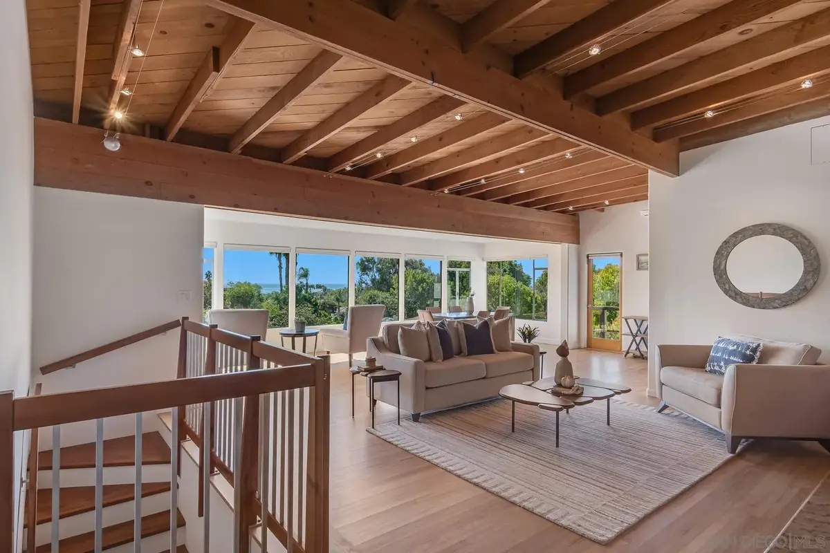 1117 Solana Dr., Del Mar, CA 92014 - #1