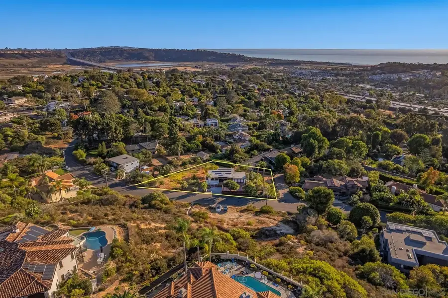 1117 Solana Dr., Del Mar, CA 92014 - #2