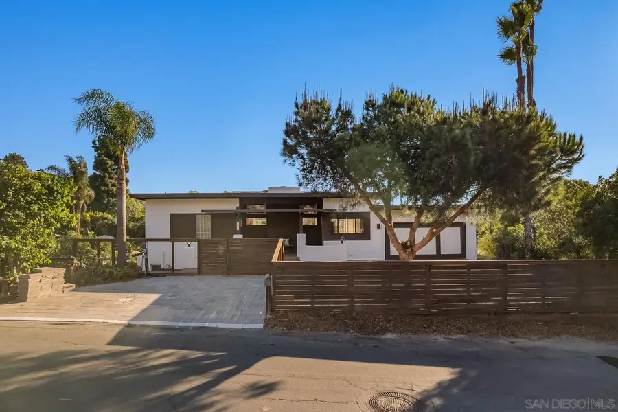 1117 Solana Dr., Del Mar, CA 92014 - #3