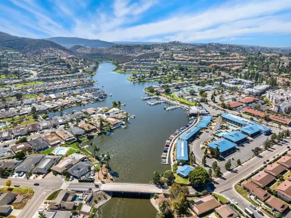 1646 Via Caminar, San Marcos, CA 92078