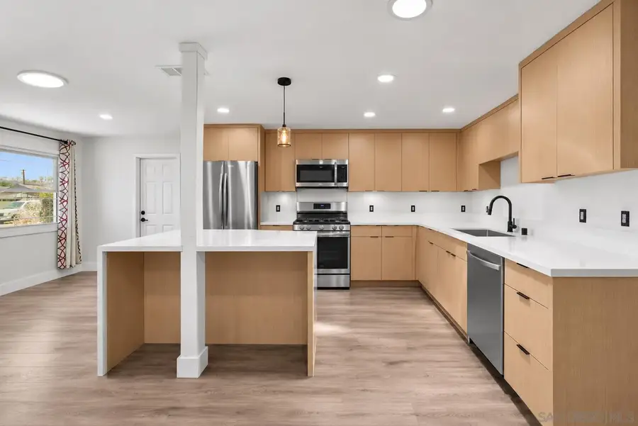 801 Broadview St, Spring Valley, CA 91977 - #3